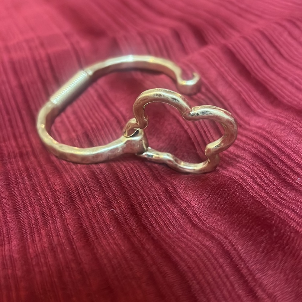 Retractable Bangle - Picture 12 of 16